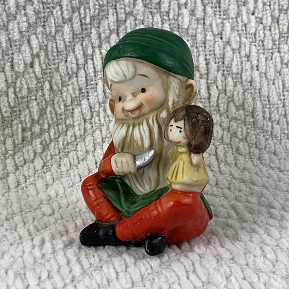 Homco Christmas Figurine 5205 Vintage AKA Murder Elf with Knife Killer Doll Girl